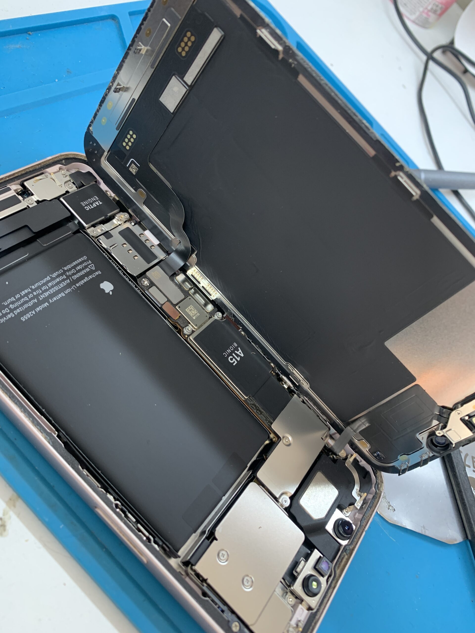 iPhone13 大容量バッテリーへの交換で充電も長持ちに！【東久留米店】