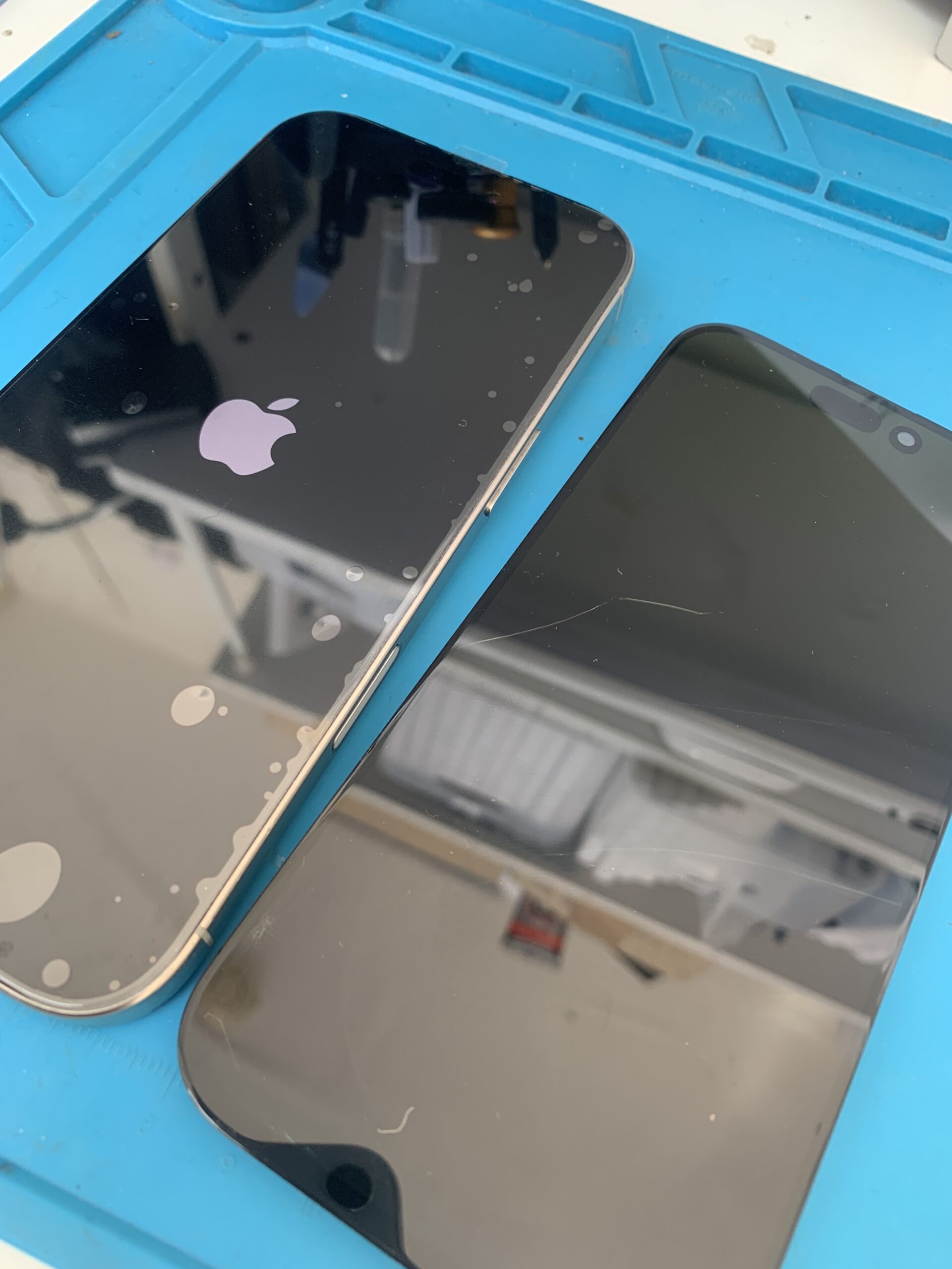 iPhone16Pro 液晶交換もお任せください！【東久留米店】