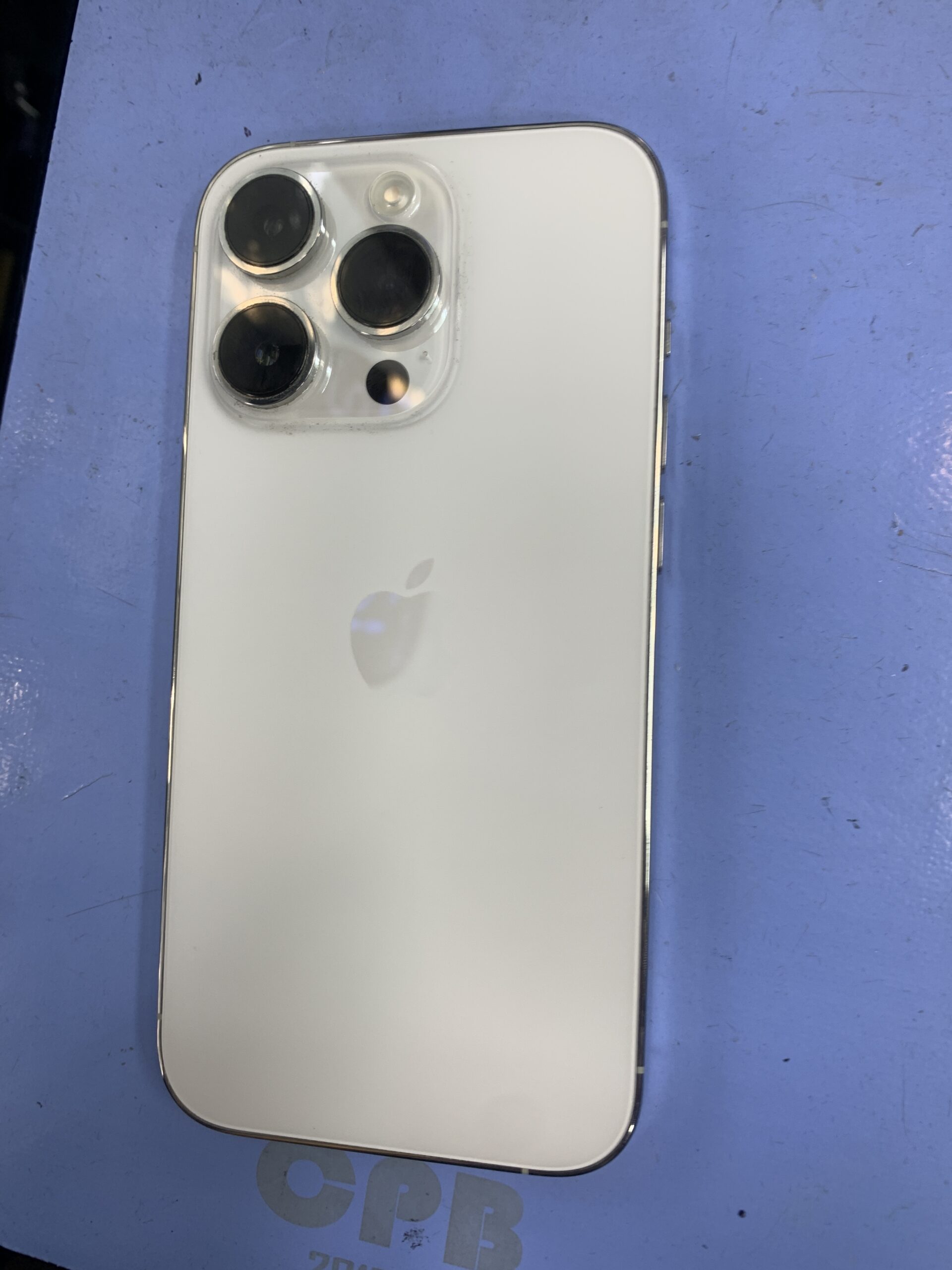 iPhone14Proのバッテリー交換で快適な使い心地を取り戻そう！【石神井公園店】