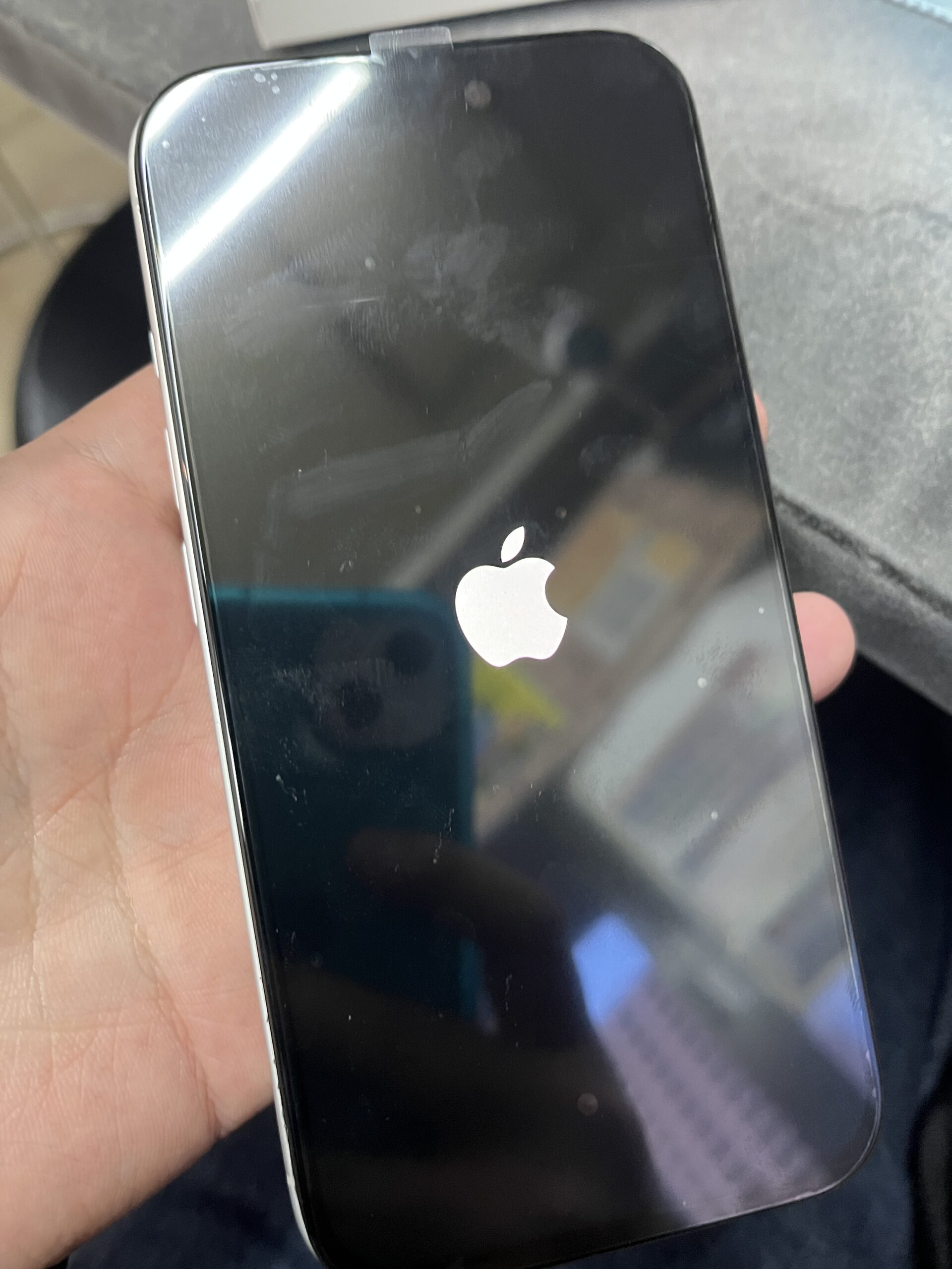 iPhone16 画面修理！割れ・タッチ不良は早めの修理がおすすめです！【石神井公園店】