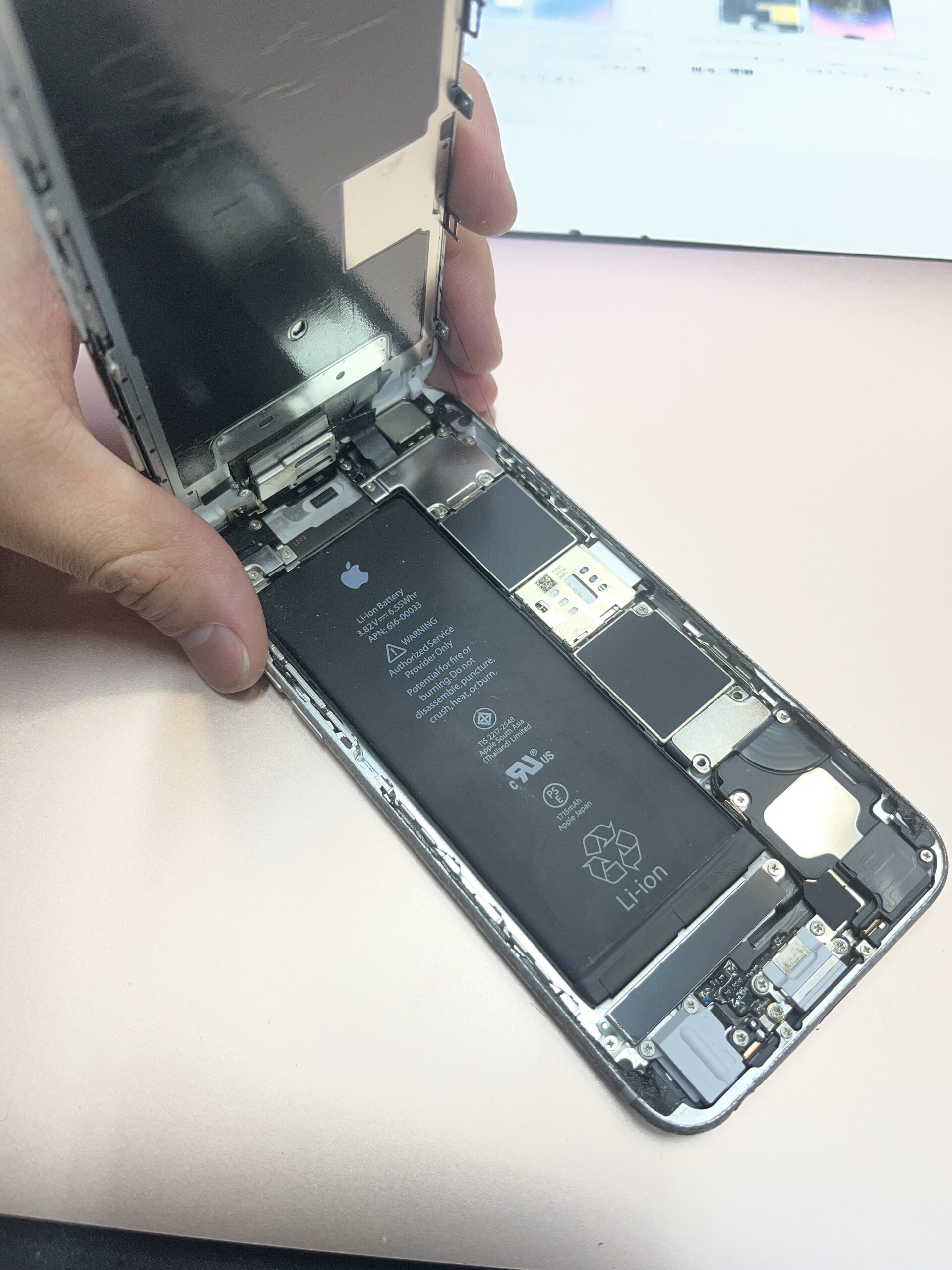 iPhone6s バッテリー交換も対応中！【石神井公園店】